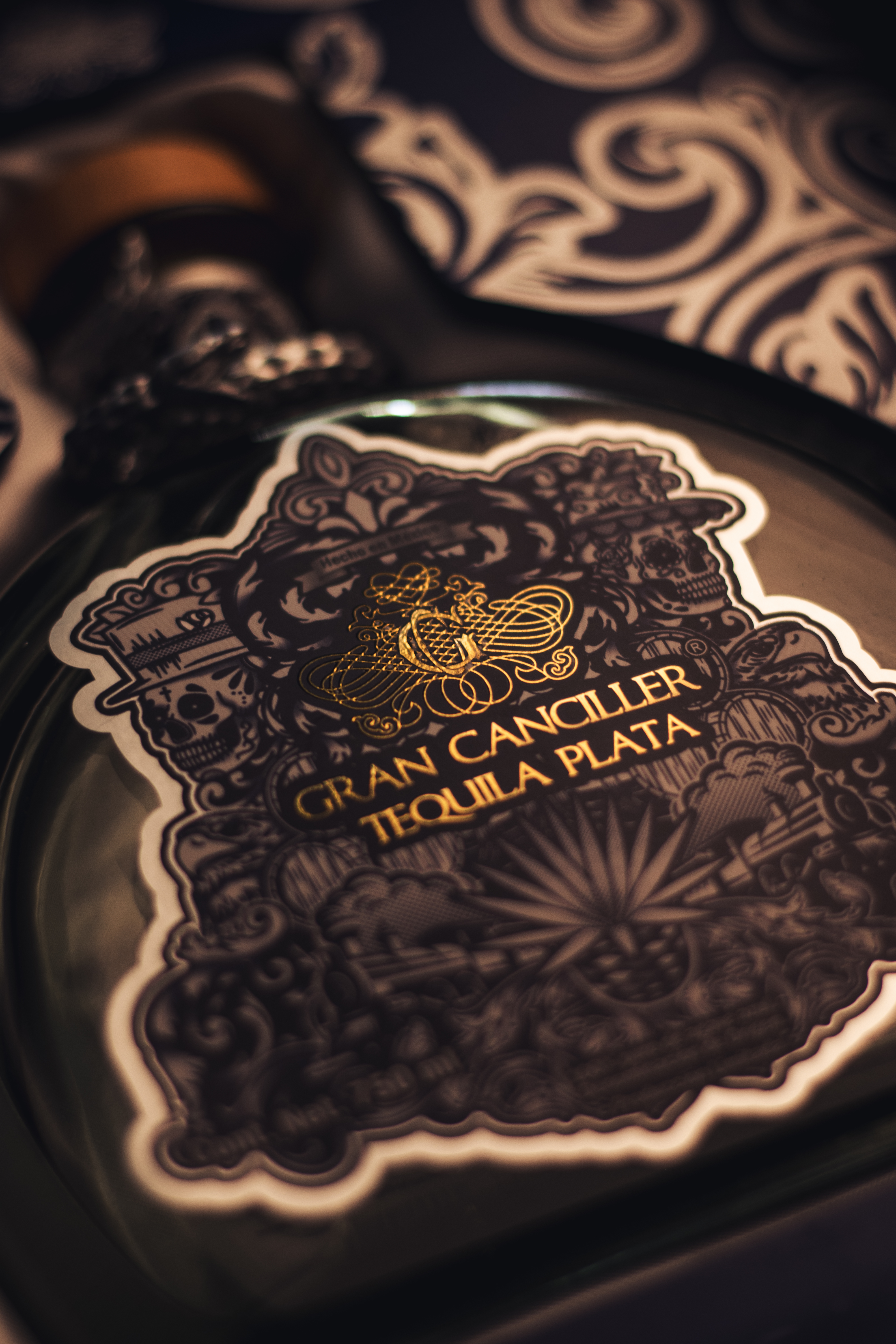 Gran Canciller — etiqueta dorada